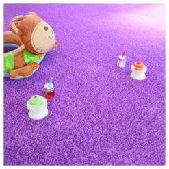 Gazon Synthétique Happy Party - Couleur Violet - Classé Feu - 20mm - 1m X 7m -Pas Cher Douce Verte Magasin 645cec828cb275.13735395